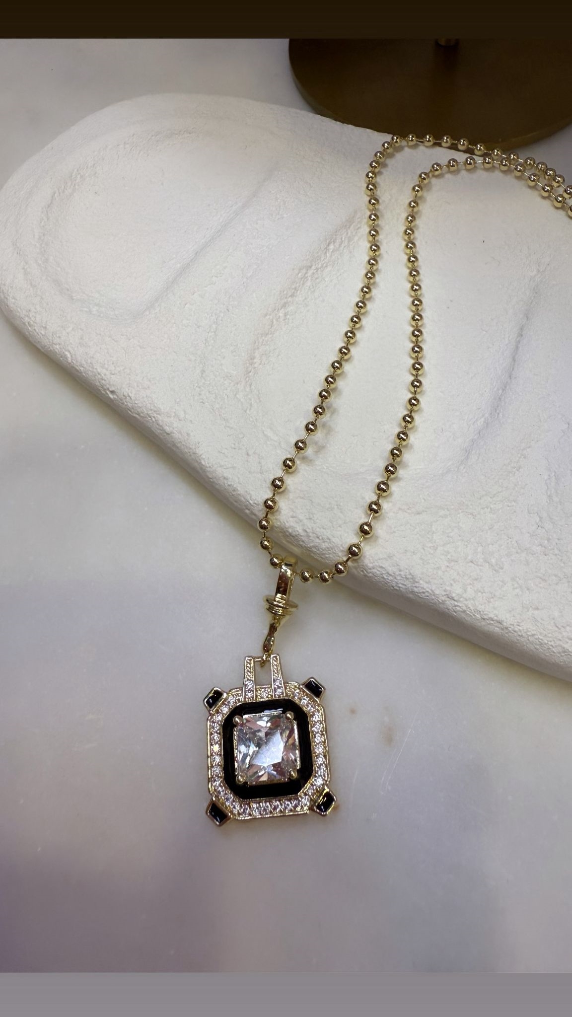 Özel Seri Gold Halka Sallantılı Gümüş Renk Kıkırdak Küpe